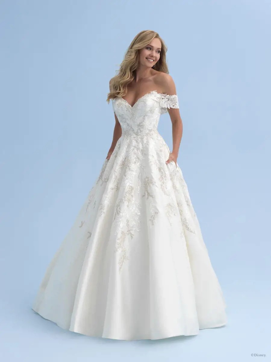 Disney Fairy Tale Weddings Style #D323 #5 autoplay loop mute thumbnail
