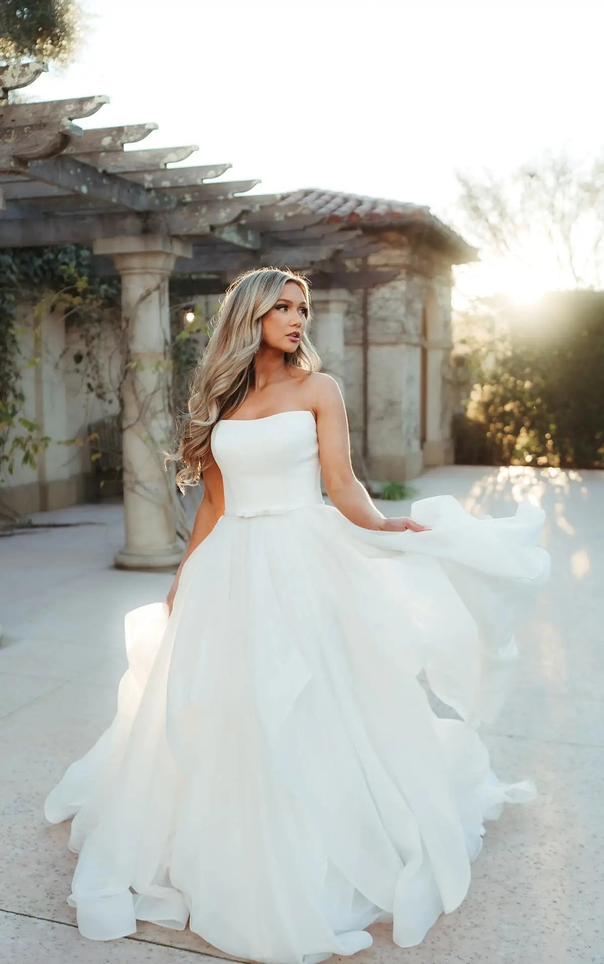 Wedding Dress Fabrics. Desktop Image